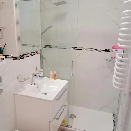 918a Center Tamars *