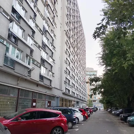 918a Center Free Parking Tamars * Warsaw